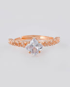 VOJ white CZ-detail Stainless Steel Cubic Zirconia Gold-Polished adjustable finger Ring