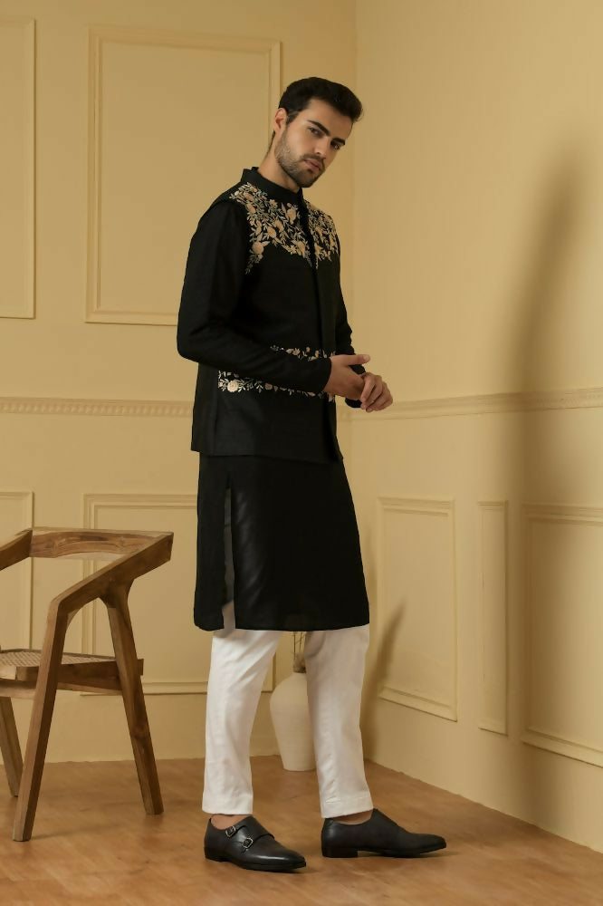 Floral Embroidered Nehru Jacket With Kurta Set by Hilo Design