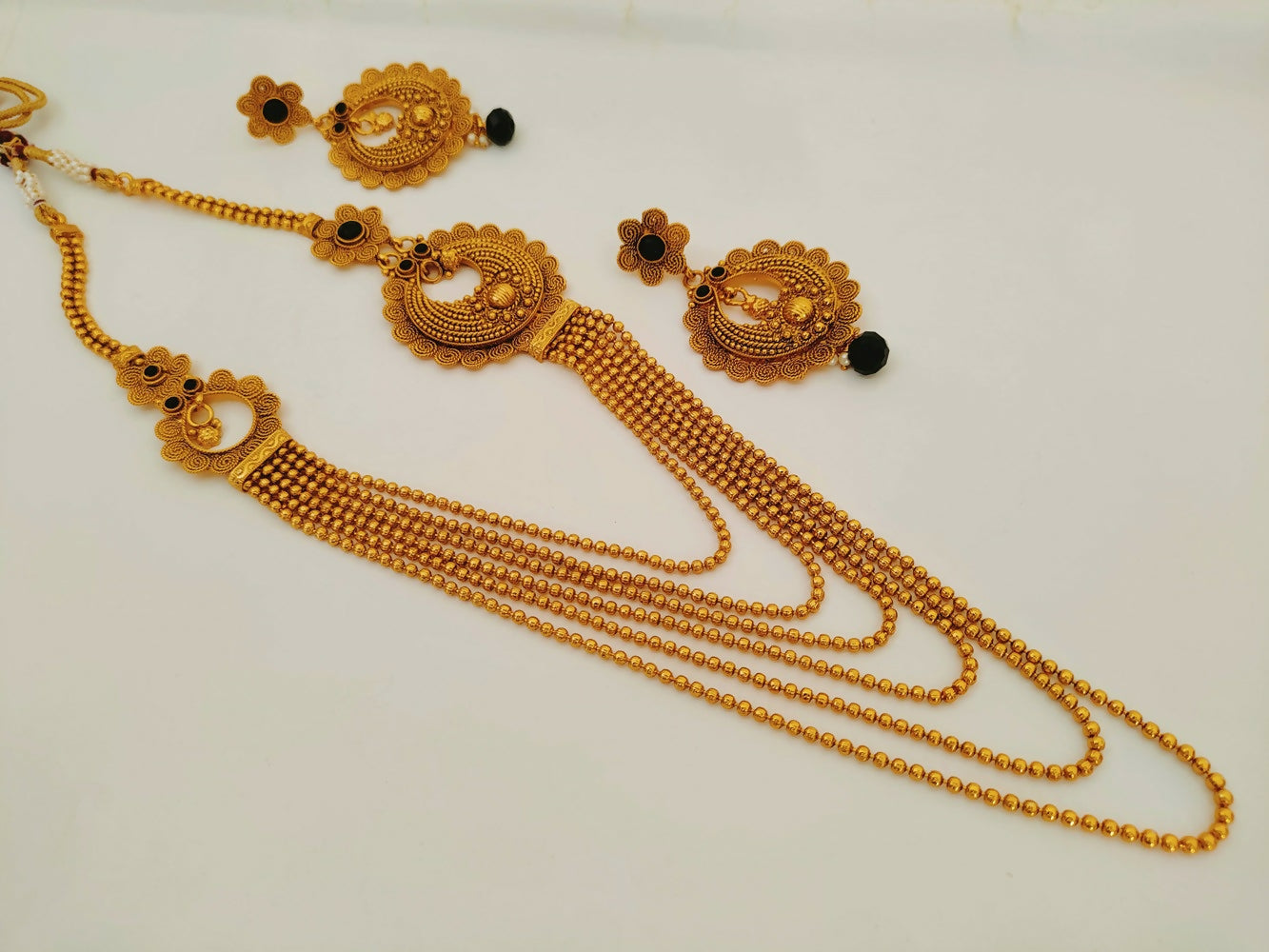 Black Kemp Layer Mugappu Necklace Set - Distacart