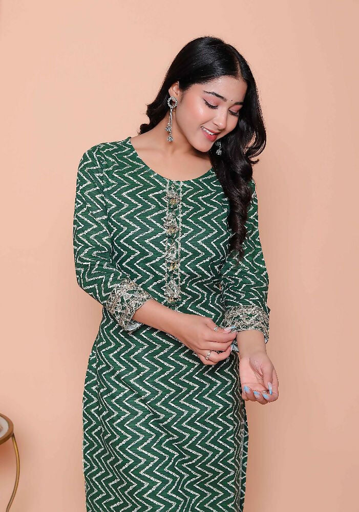 Miravan Womens Green Zigzag Print Embroidery Rayon Straight Kurta - Distacart