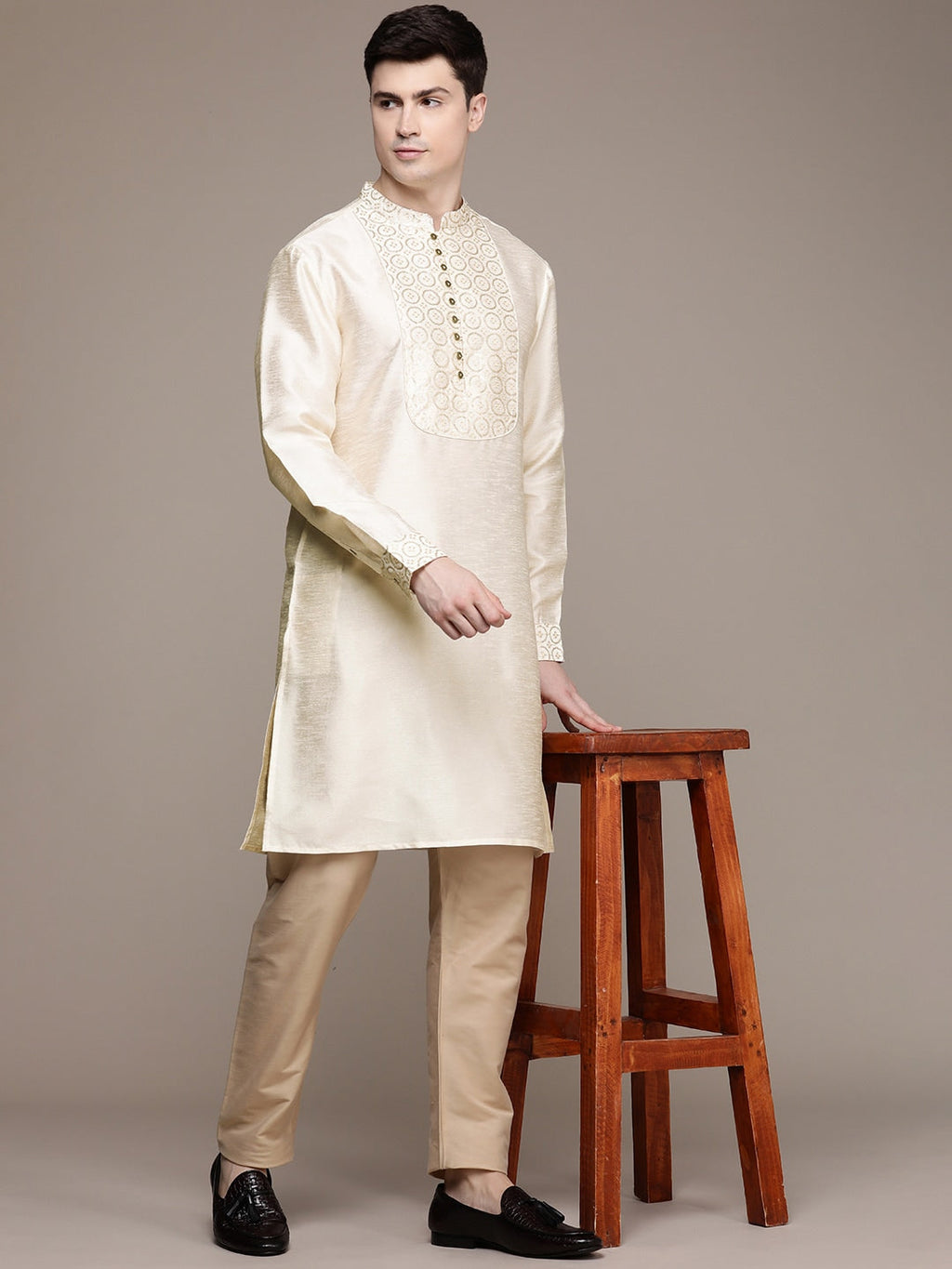 House of Pataudi Ethnic Motifs Yoke Design Sequinned Jashn Kurta