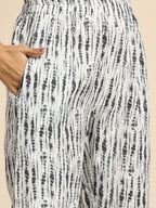Sangria Women Floral Printed Regular Kurta with Palazzos & Belt