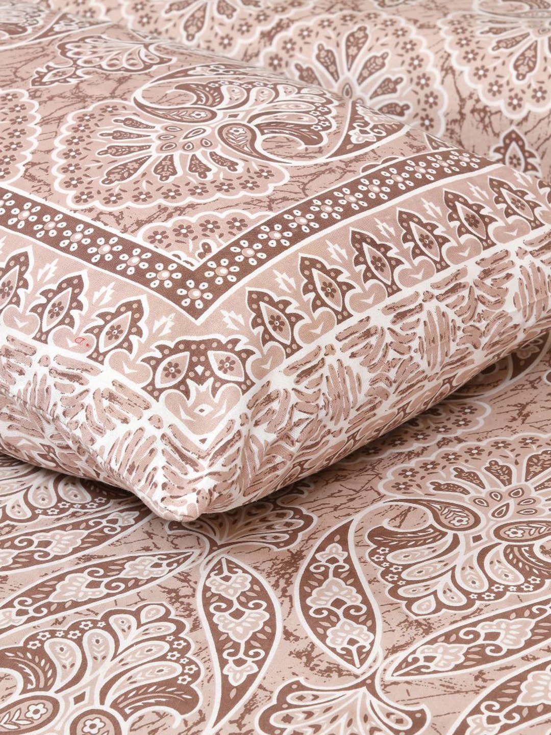 Lali Prints Brown & White Ethnic Motifs Cotton 180 TC King Bedsheet with 2 Pillow Covers