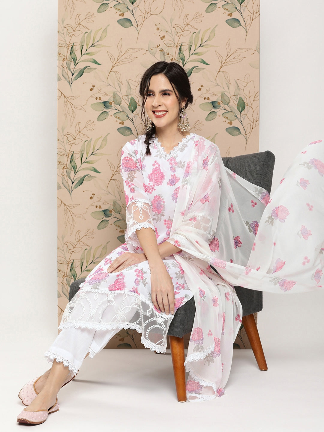 Sangria Floral Printed Regular Thread Work Kurta with Trousers & With Dupatta