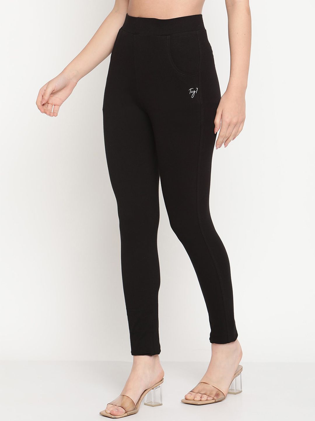 TAG 7 Women Black Solid Ankle-Length Leggings