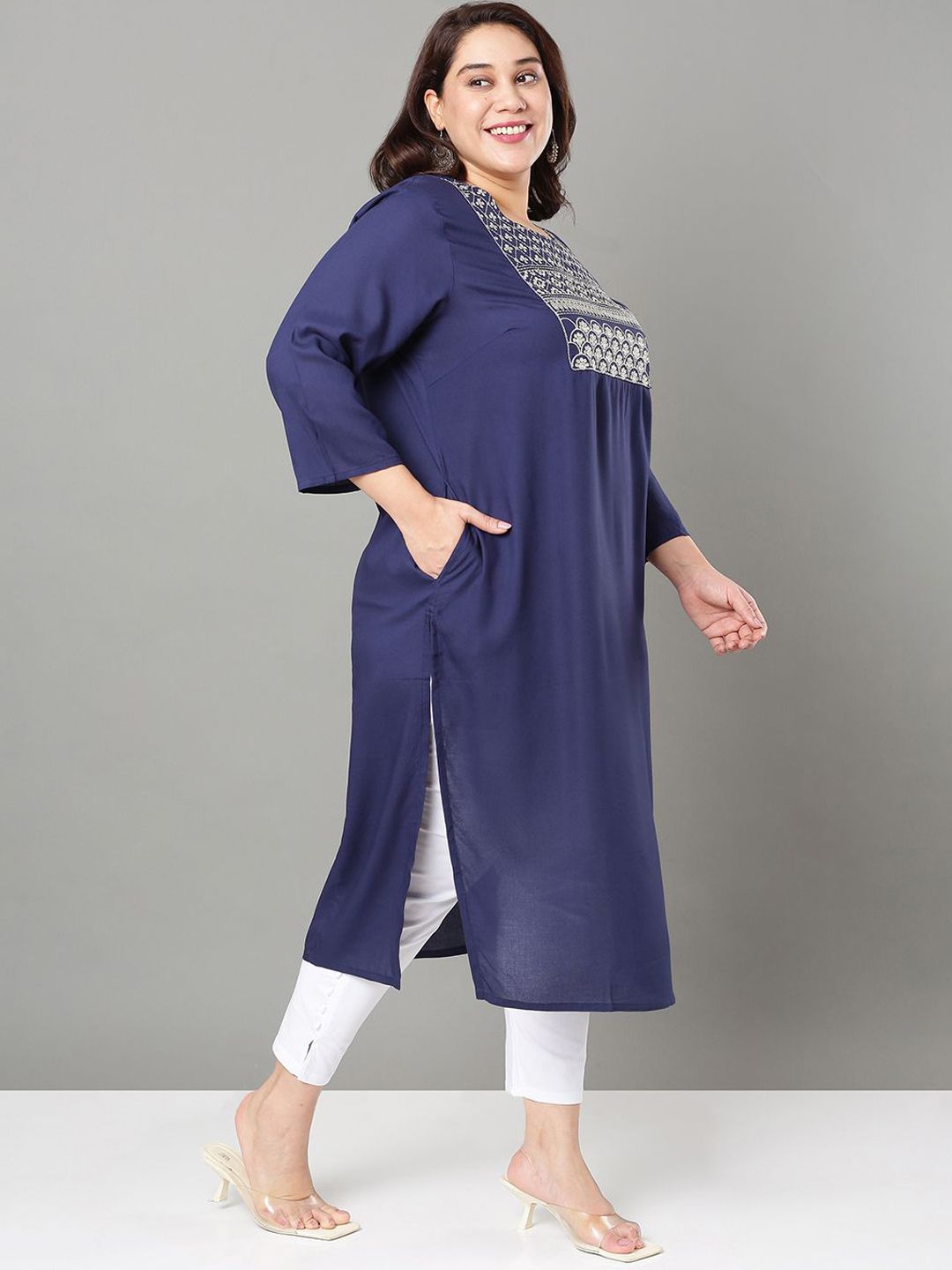 Sztori Floral Embroidered Yoke Design Thread Work Straight Kurta