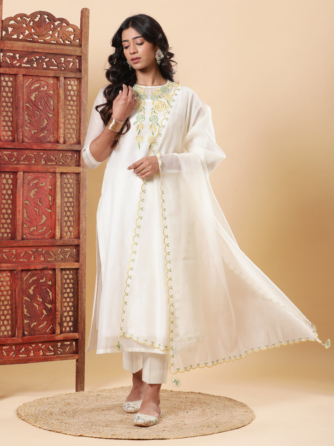 BohoJazz Nazm Embroidered Kurta Pants with Dupatta - Ivory - Distacart
