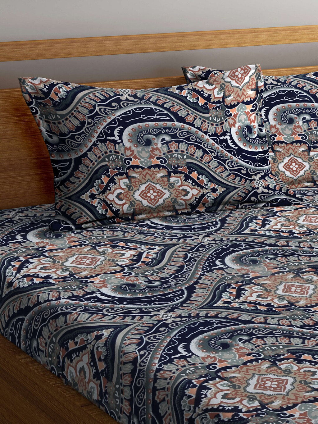 KLOTTHE Blue & Brown Ethnic Motif Printed 300 TC Fitted King Bedsheet With 2 Pillow Covers