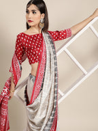 Saree Mall Geometric Silk Blend Saree with Printed border
