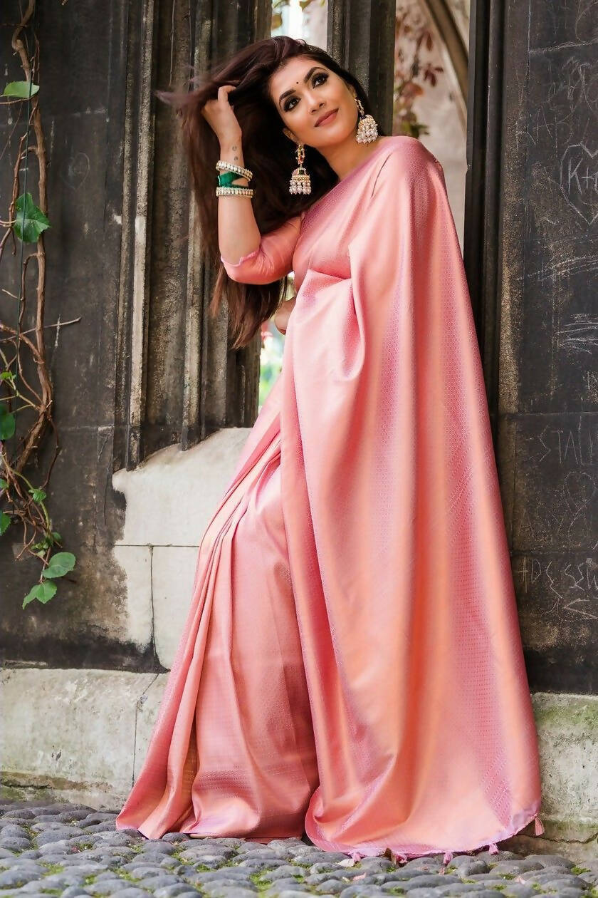 DEIANA'S Beautiful Designer Golden zari Soft Lichi Silk Saree - Light Pink