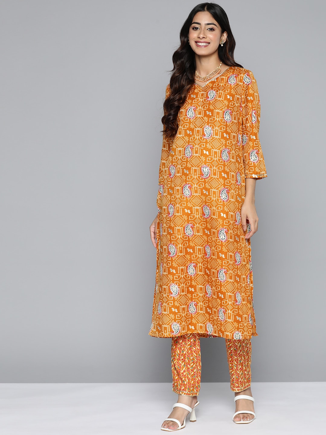 HERE&NOW Floral Printed Regular Kurta with Palazzos