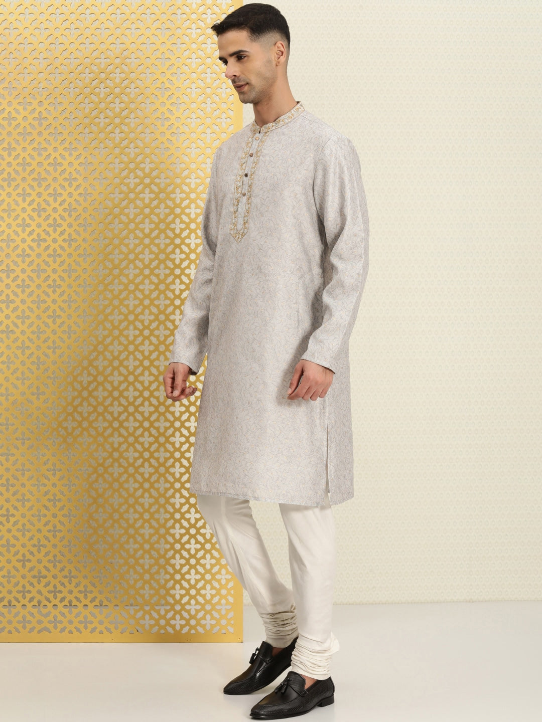House of Pataudi Men Floral Printed Mandarin Collar Jashn Kurta