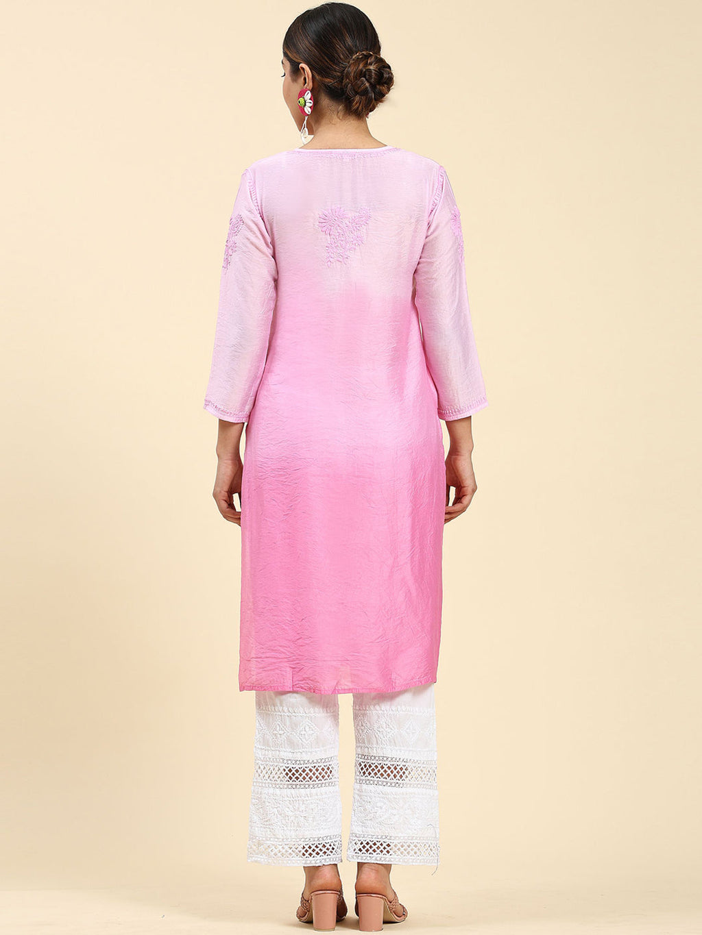 HOUSE OF KARI Floral Chikankari Embroidered Kurta