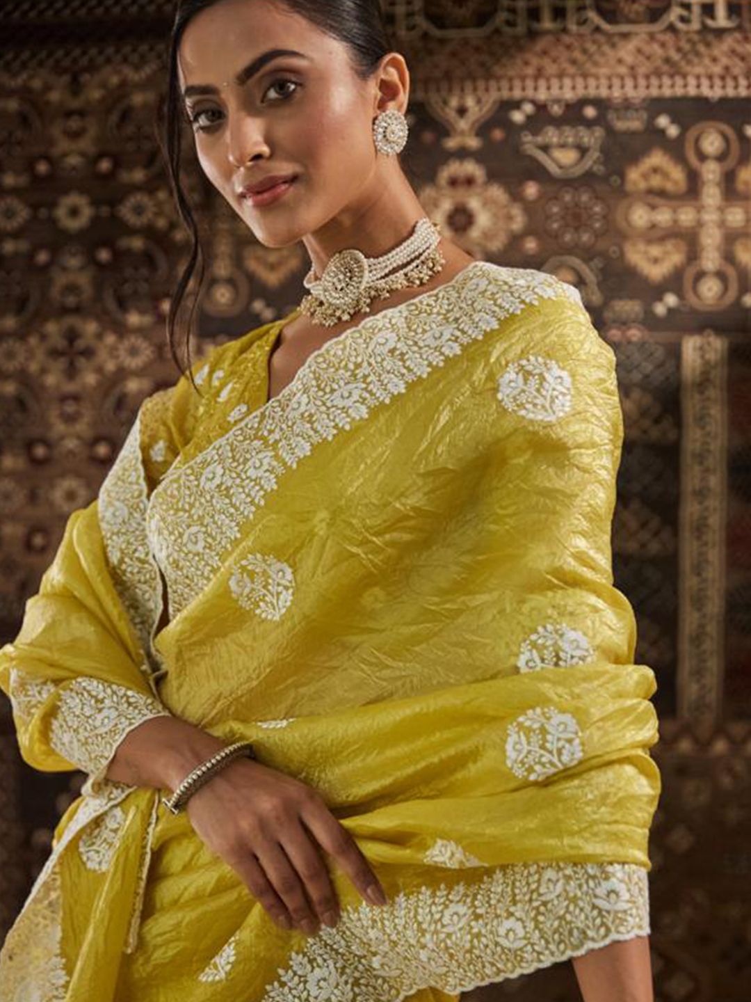 kasee Floral Chikankari Silk Blend Saree - Distacart