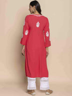 HOUSE OF KARI Floral Chikankari Embroidered Notched Round Neck Straight Kurta