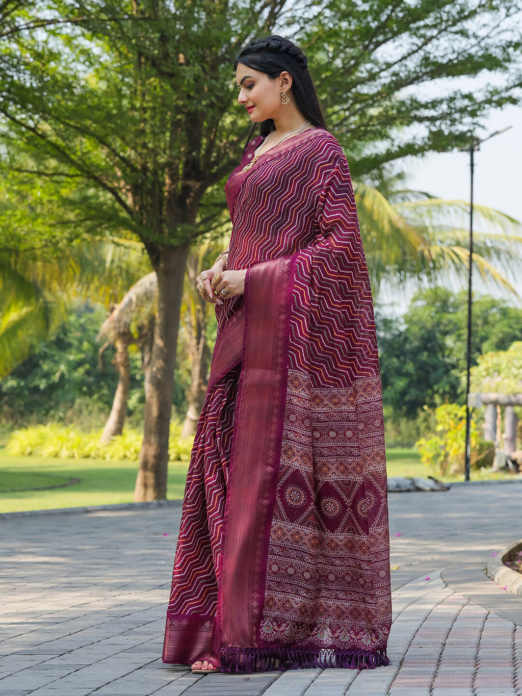 Tikhi Imli Leheriya Printed Zari Ready to Wear Saree - Distacart