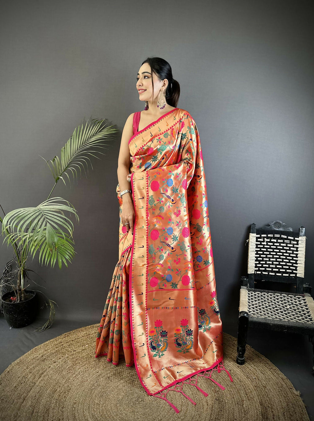Joban Fashion Pastel Red Mughal-Inspired Motifs Soft Silk Paithani Saree - Distacart