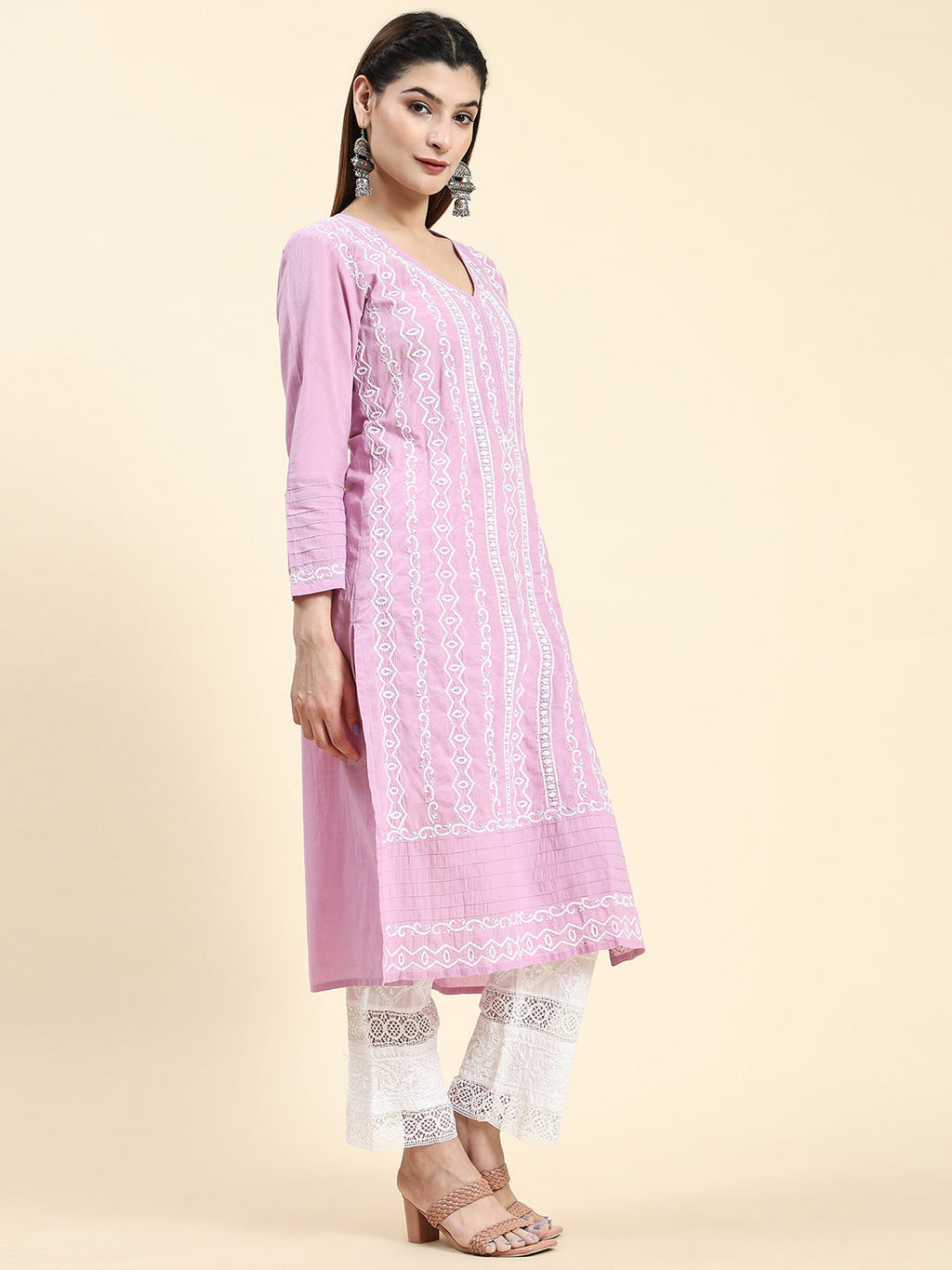 HOUSE OF KARI Cotton Floral Embroidered Chikankari Kurta