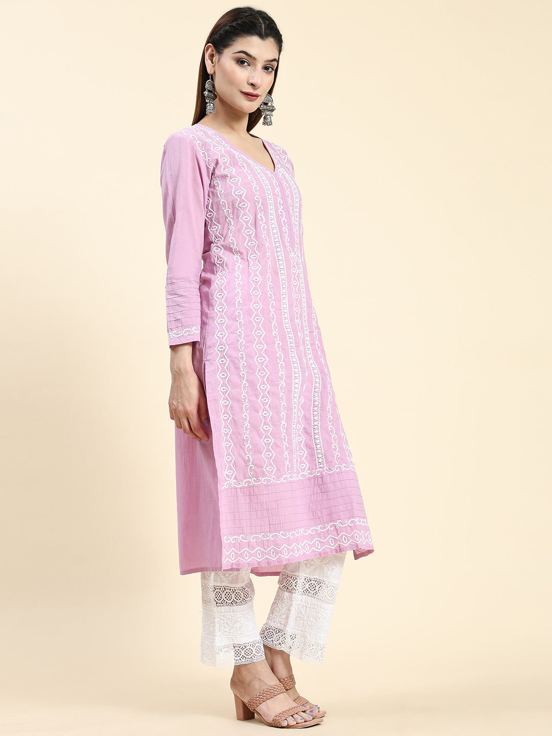 HOUSE OF KARI Cotton Floral Embroidered Chikankari Kurta