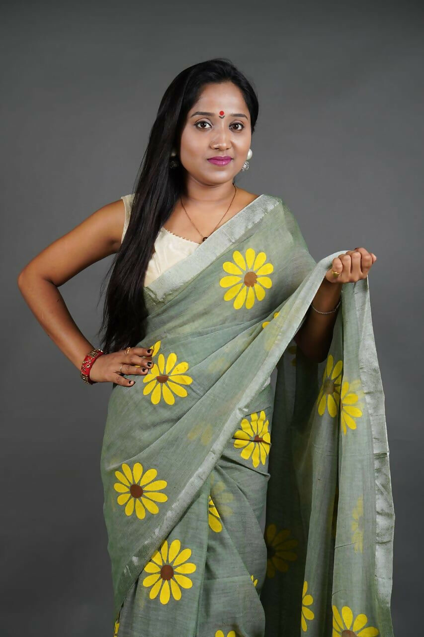 Exclusive Collection Light Pista Pure Cotton Saree With Sunflower Design - Distacart