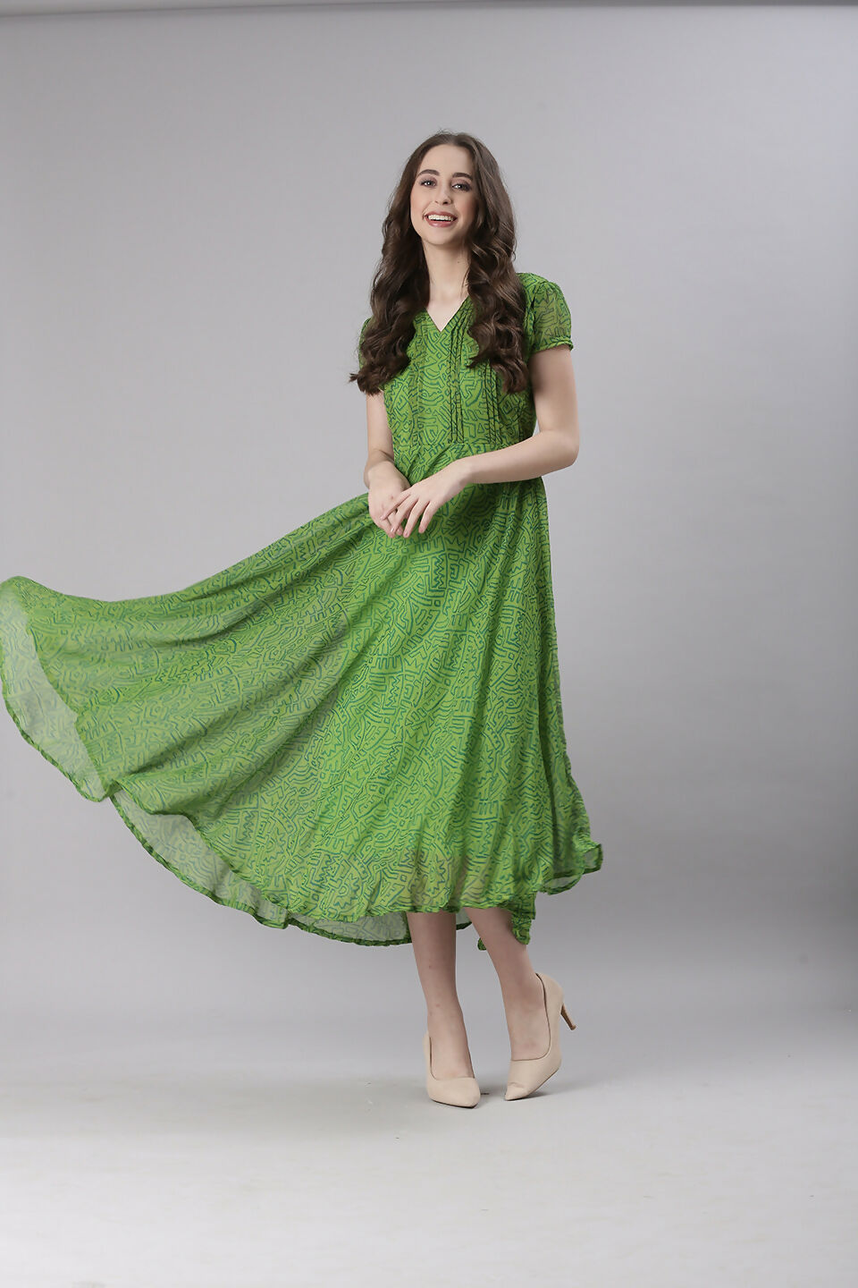 Souchii Green Printed Midi Dress – Flowy Fit & Flare