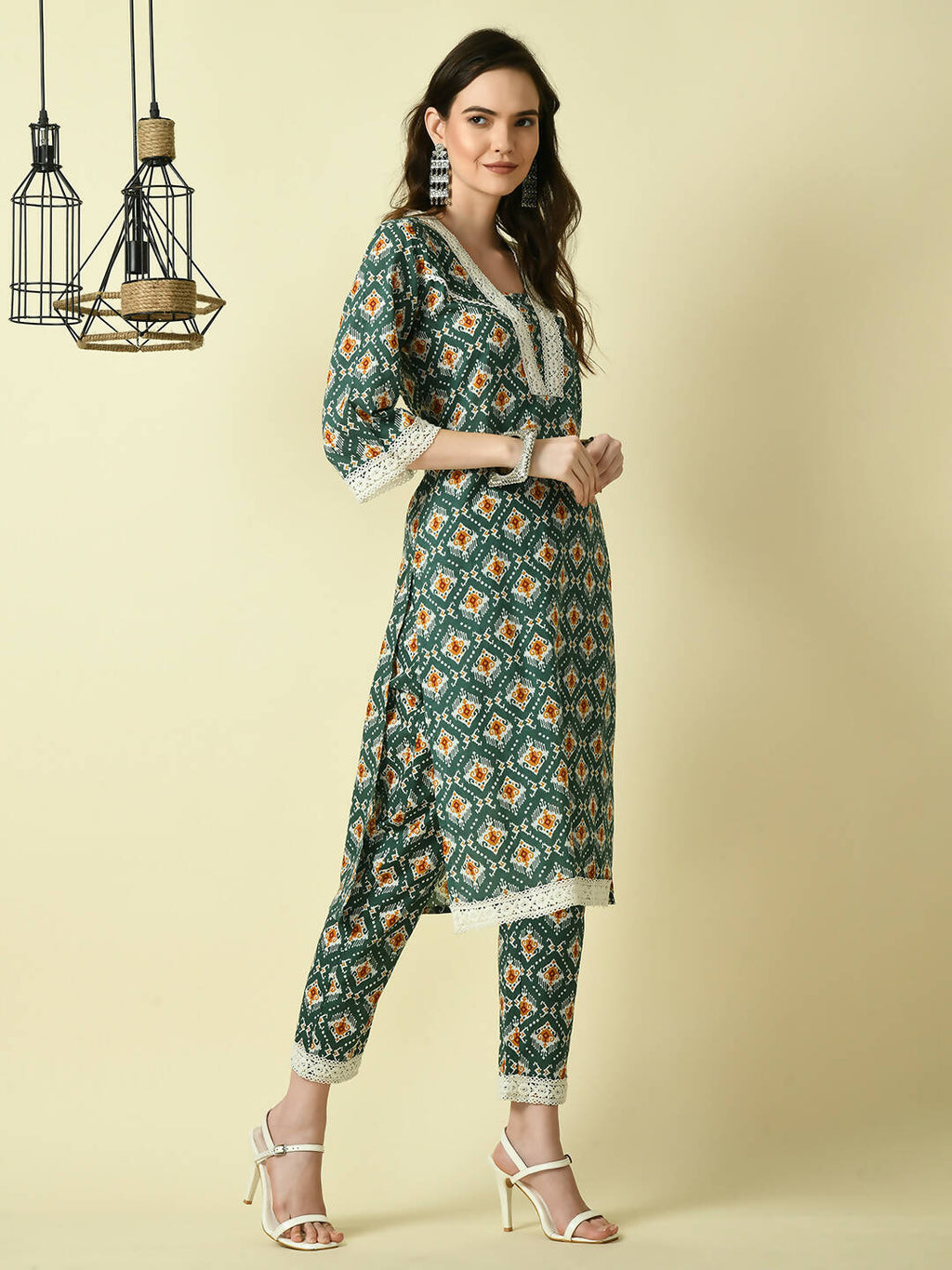 Myshka Women's Green Straight Printed Kurta