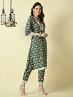 Myshka Women's Green Straight Printed Kurta