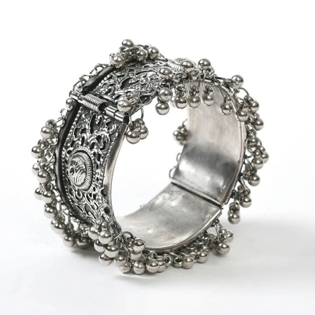Mominos Fashion Joharkamal Oxidised Silver-Plated Ghungroo Handcraft Bracelet - Design 022