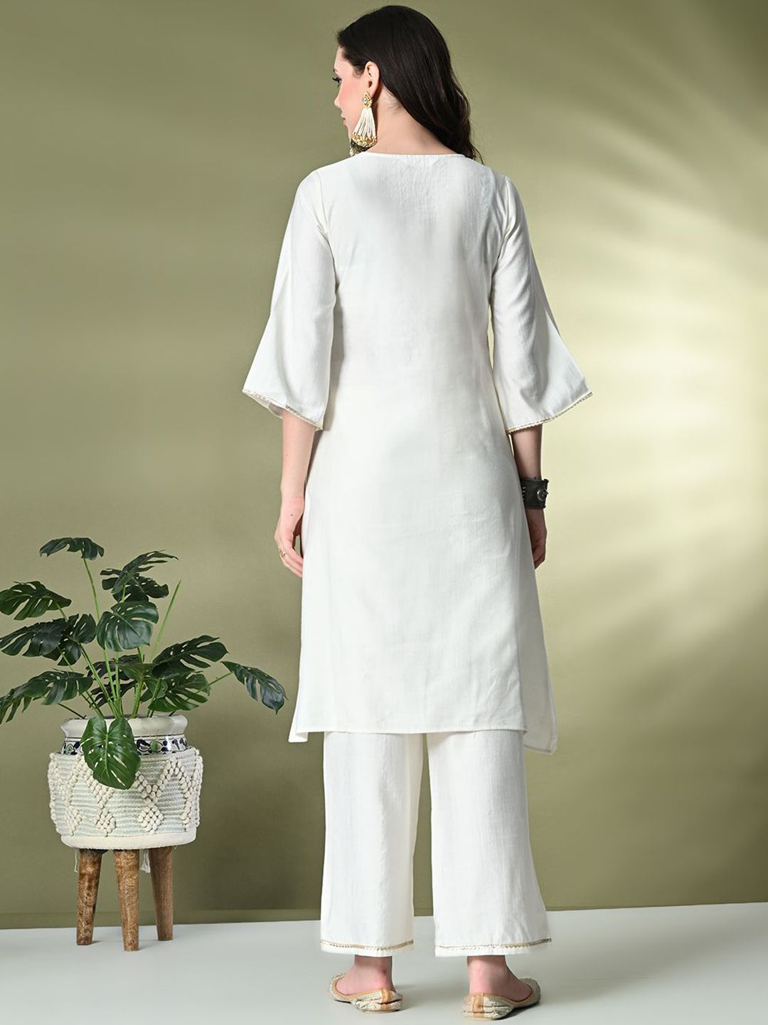 Sangria Embroidered Regular Gotta Patti Kurta with Palazzos