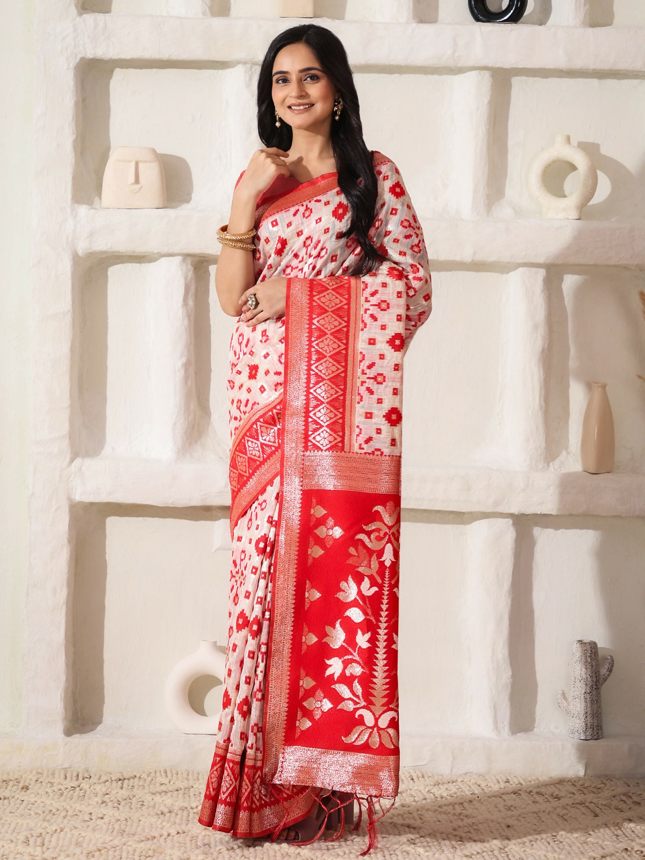 Shree Shyam Fashion Linen Cotton Red & White Saree - Distacart