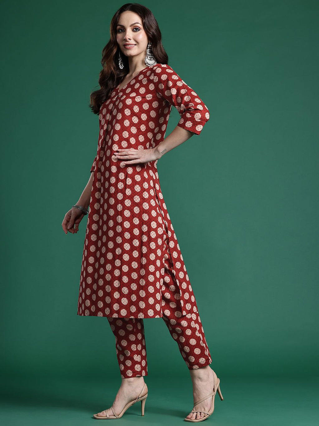 Indo Era Women Printed Pleated Pure Cotton Kurta with Trousers - Distacart