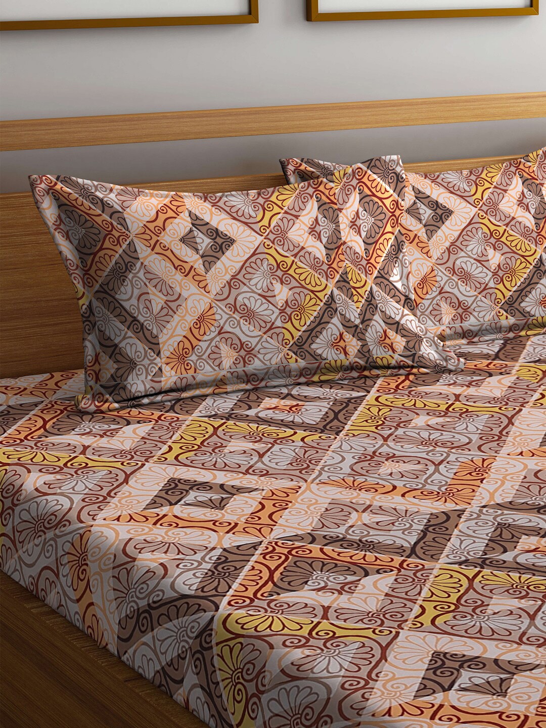 BOMBAY DYEING Epigram Brown & Yellow Ethnic Cotton 120 TC Queen Bedsheet & Pillow Covers