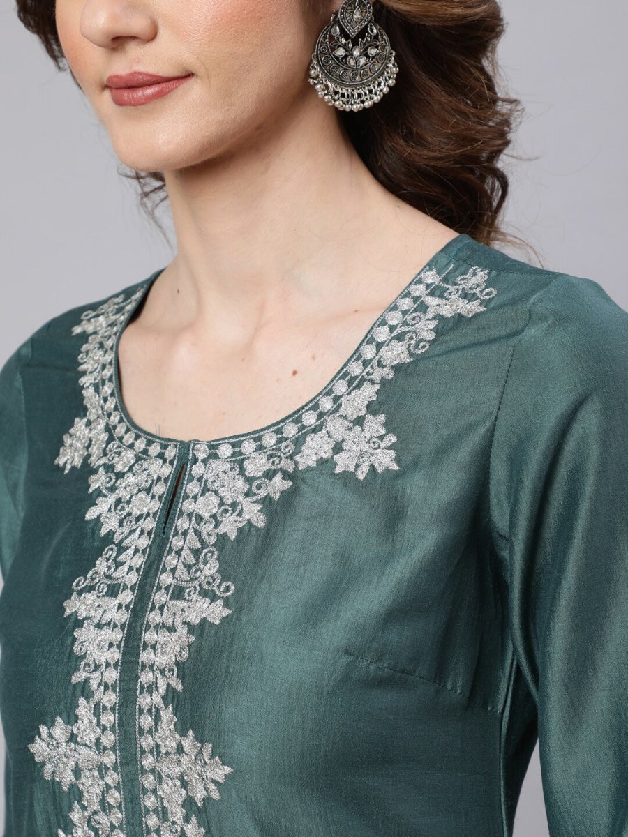 Aks Floral Yoke Design Thread Work Silk Kurta