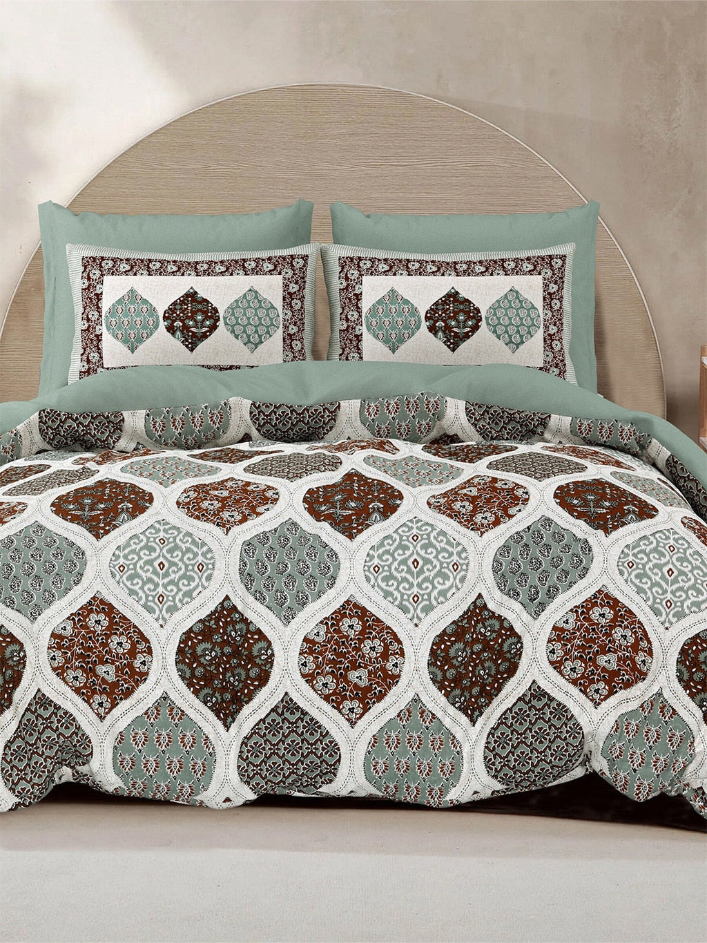 LIVING ROOTS Green & White Ethnic Pure Cotton 300 TC King Bedsheet with 2 Pillow Covers