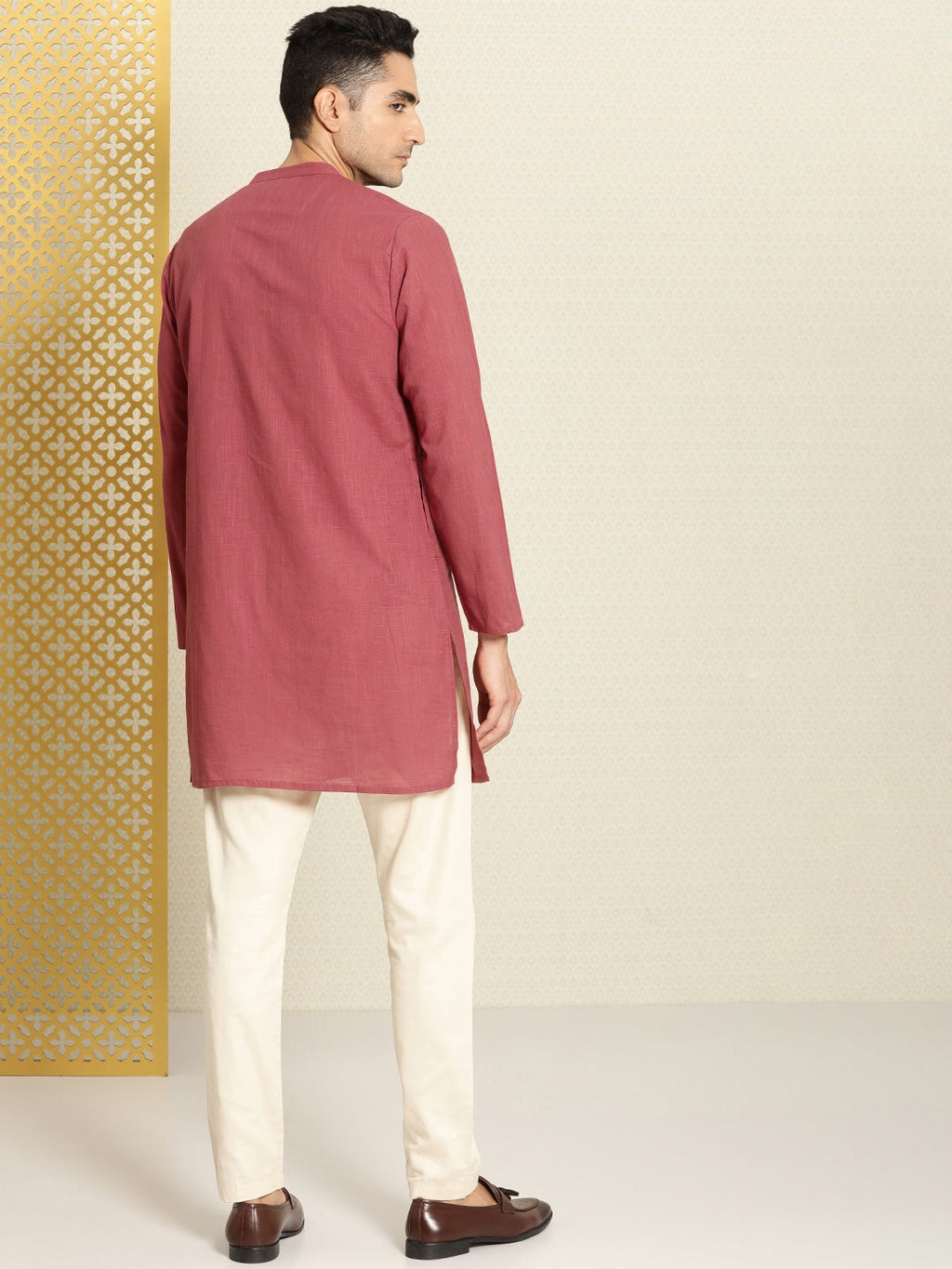 House of Pataudi Men Pure Cotton Solid Straight Mandarin Collar Rozana Kurta