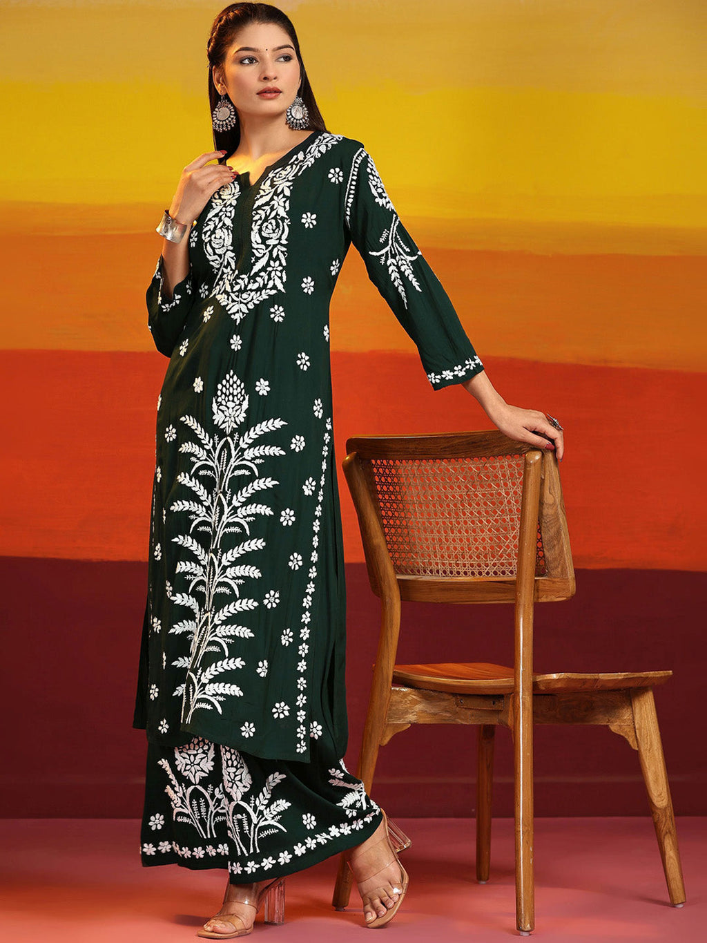 HOUSE OF KARI Floral Embroidered Chikankari Pure Cotton Straight Kurta With Palazzo