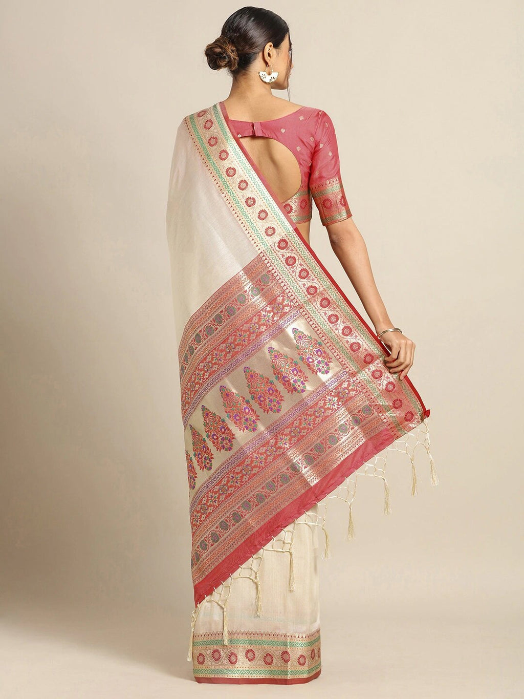 Saree Mall Cream Silk Blend Banarasi Sarees