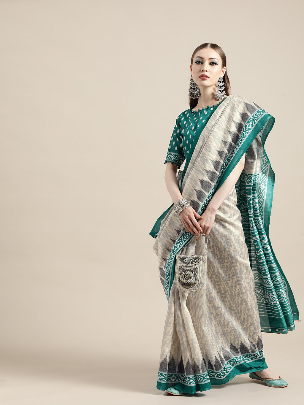 Saree Mall Geometric Silk Blend Saree with Printed border - Distacart