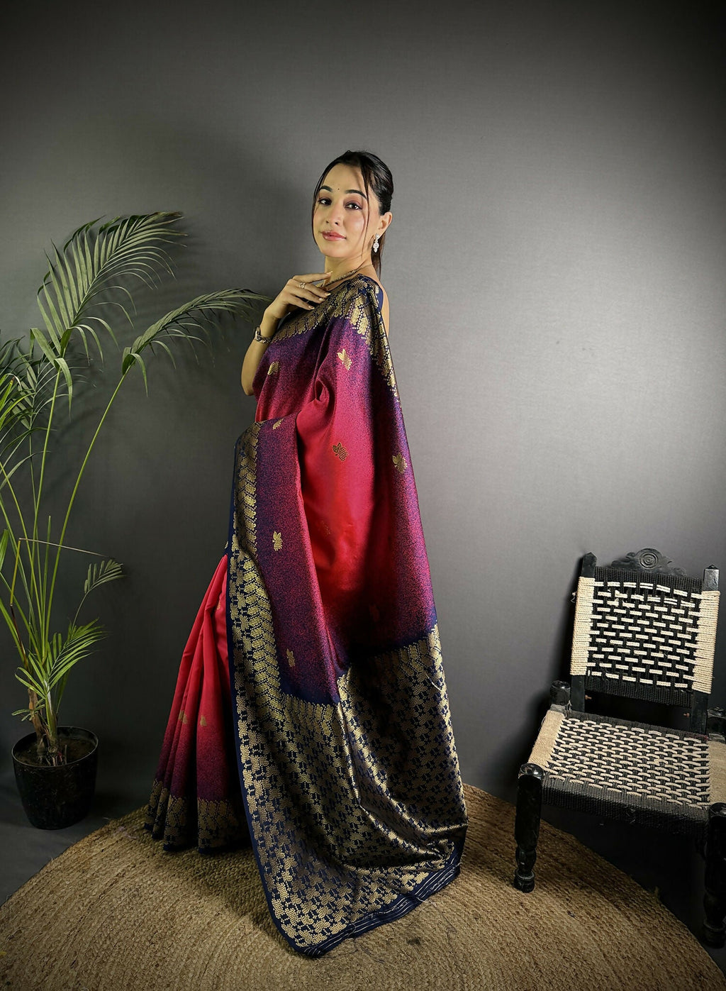 Joban Fashion Red Handloom Silk Ikkat Saree - Distacart