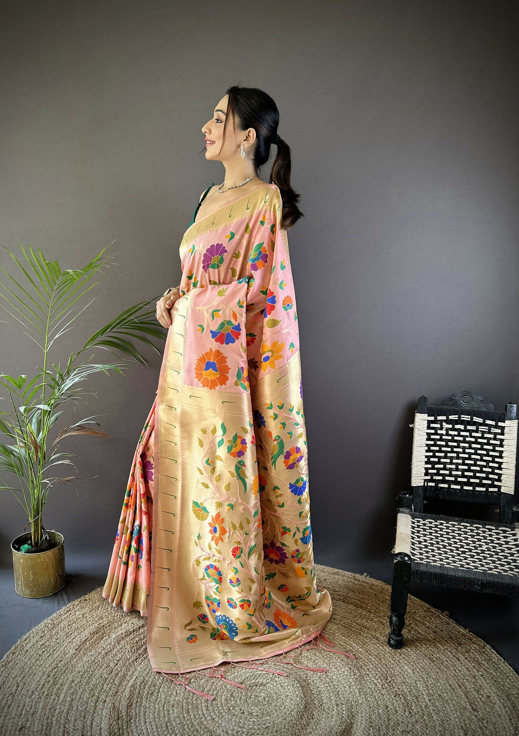 Joban Fashion Peach Zari Woven Floral Motifs Soft Silk Paithani Silk Saree - Distacart