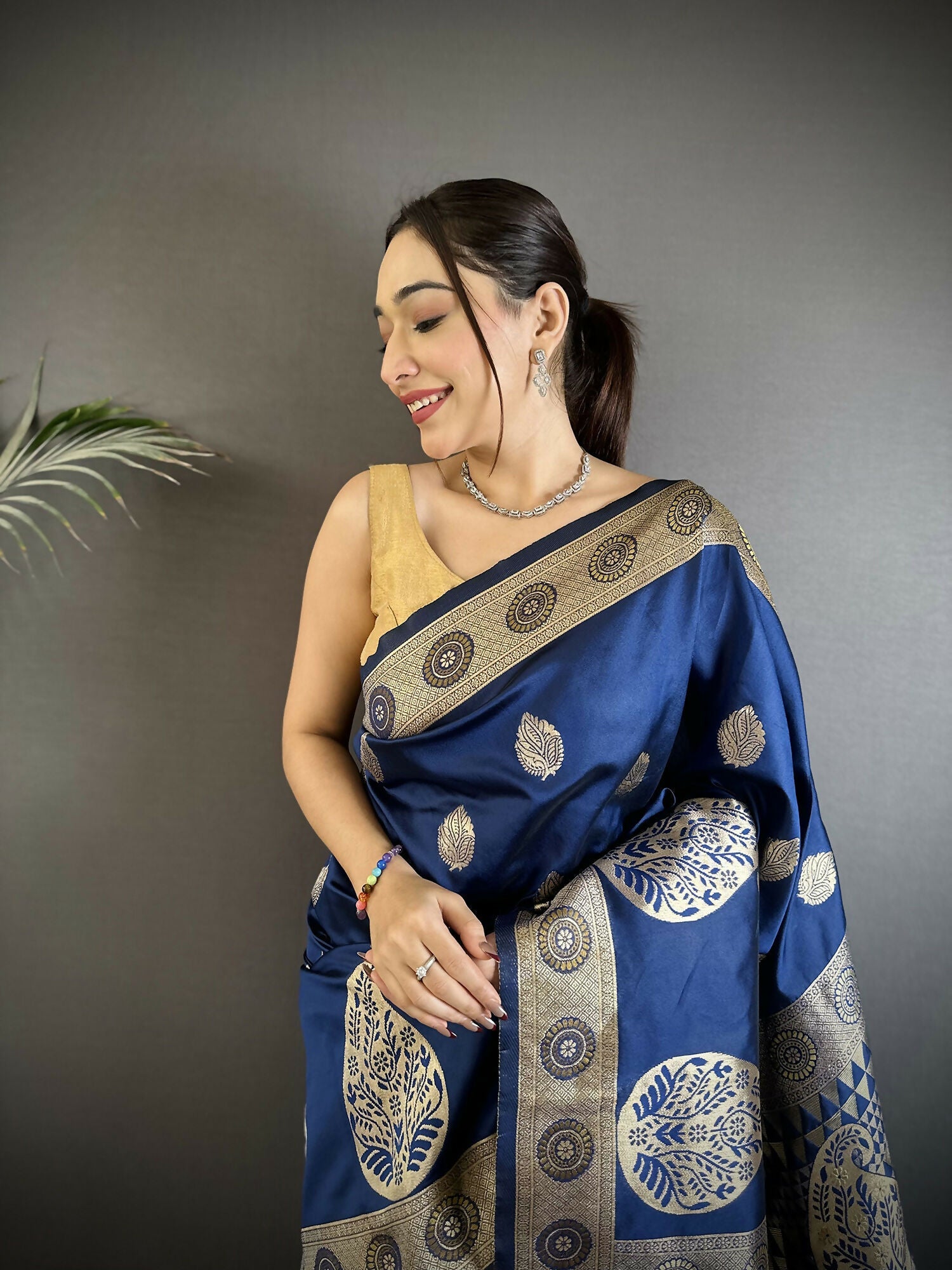 Joban Fashion Navy Blue Paisley Soft Silk Banarasi Saree - Distacart