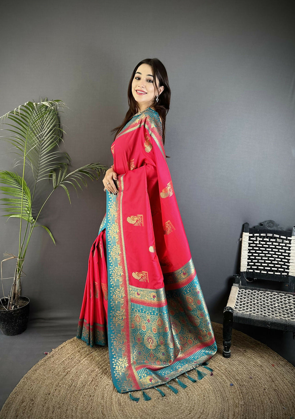 Joban Fashion Hot Pink Banarasi Soft Silk Peacock Butta Work Saree - Distacart