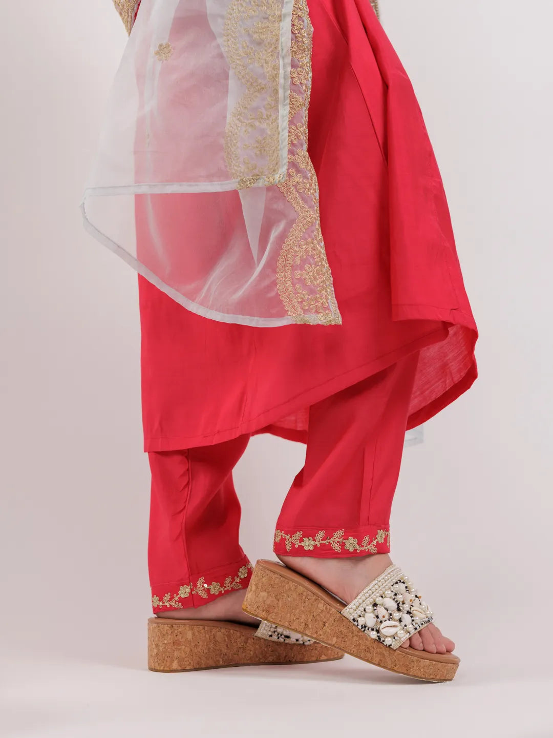 Yufta Fuchsia Silk Embroidered Kurta Dupatta Set