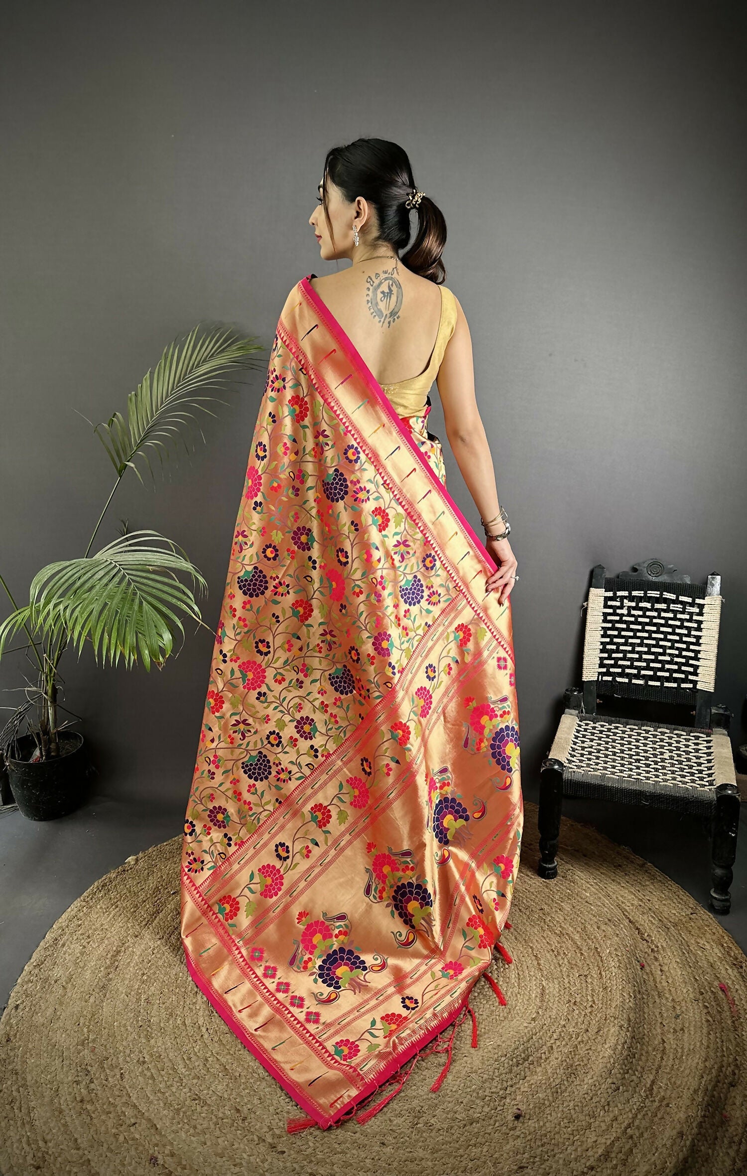 Joban Fashion Golden-Orange Intricate Floral & Leaf Soft Silk Paithani Saree - Distacart