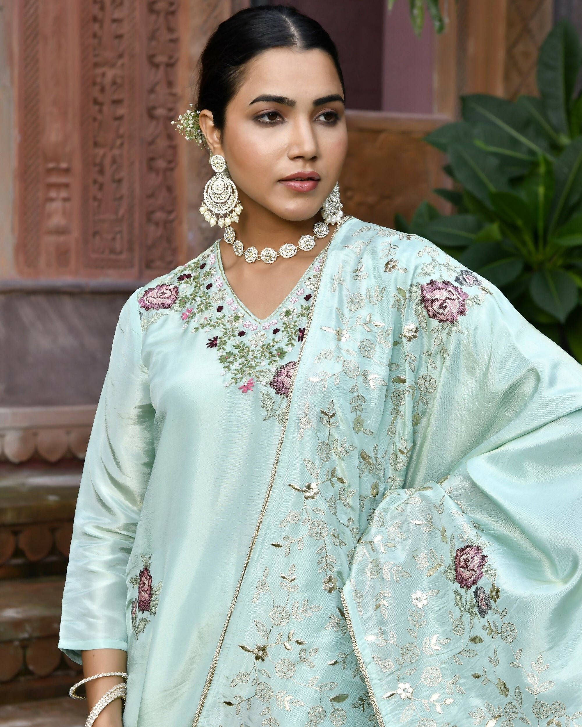 Vaasva Women's Tissue Silk Emboidered Suit Set With Solid Pant & Solid Embroidered Dupatta