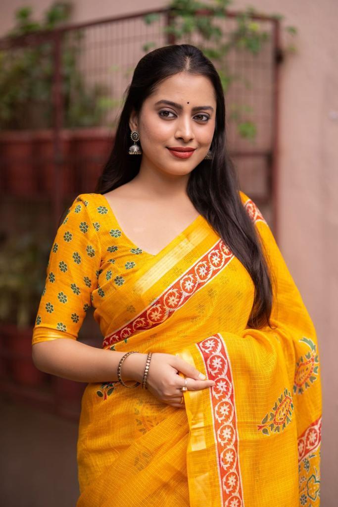 Mustard Silk Blend Geometric Saree with Unstitched Blouse - A2M