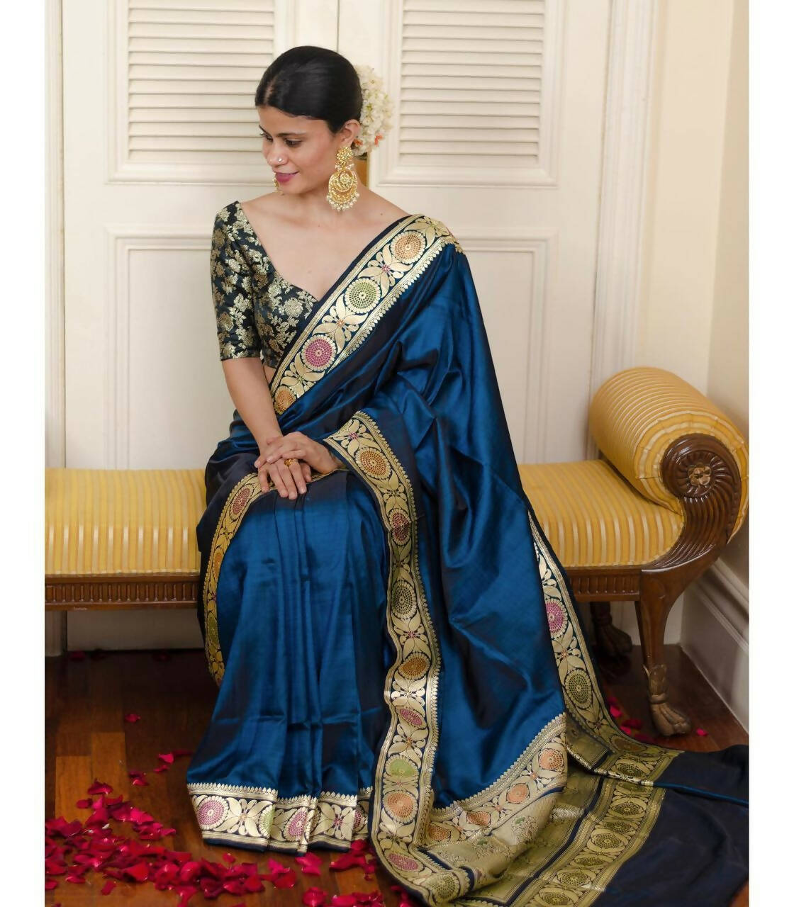 DEIANA'S Beautiful Designer Golden zari Soft Lichi Silk Saree - Blue