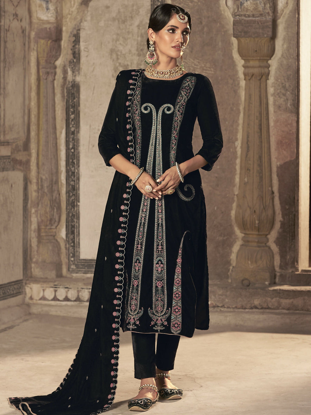 Jyoti Fashion Women's Black Velvet Floral Resham Thread with Jari work Kurta with Trouser & Dupatta