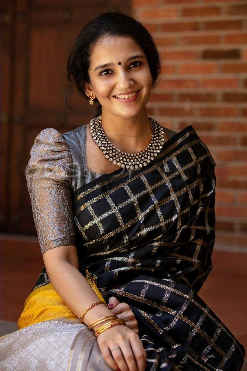 DEIANA'S Beautiful Designer Golden zari Soft Lichi Silk Saree - Black