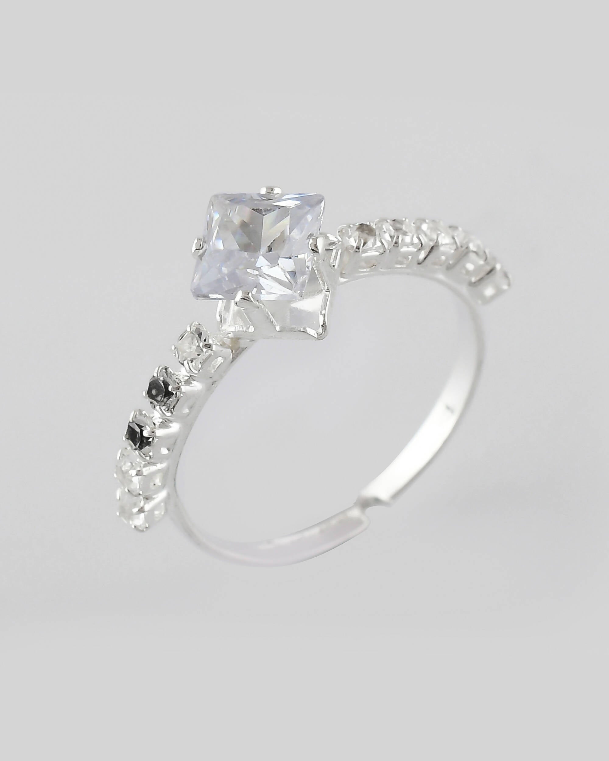 VOJ white CZ-detail Stainless Steel Cubic Zirconia Silver Plated Adjustable Finger Ring